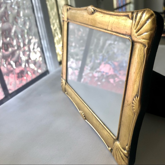 🔵 Antiqued Gilded 4x6” Tabletop Picture Frame - Picture 5 of 7